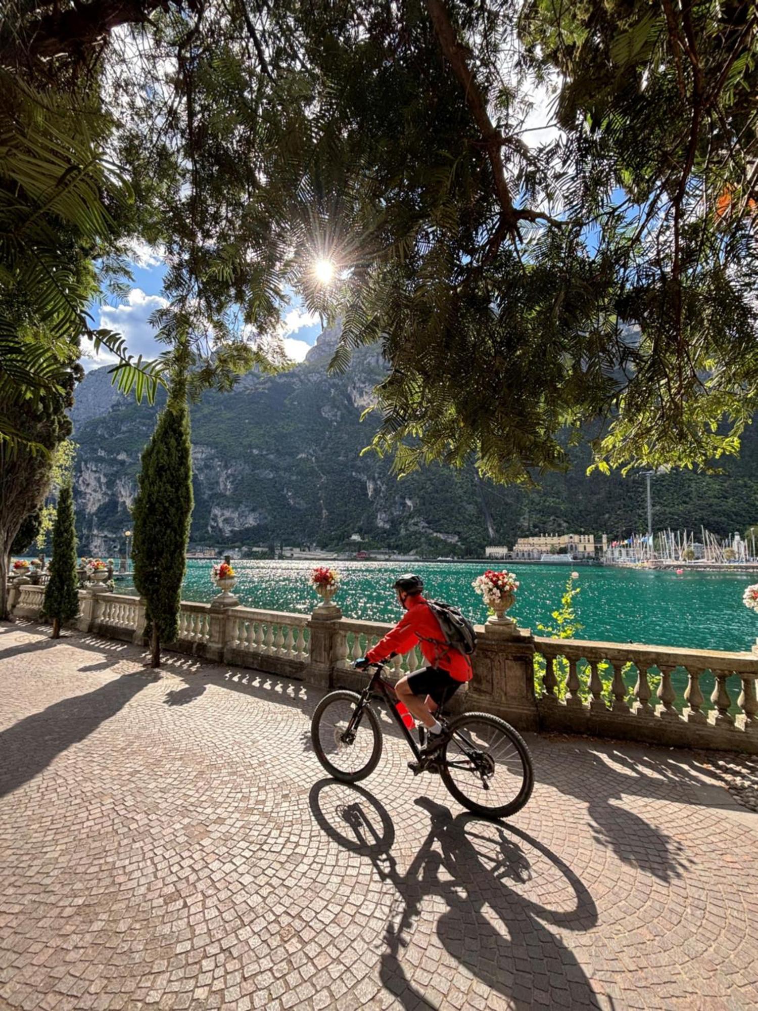 Palazzo Riccamboni Apartamento Riva del Garda Exterior foto